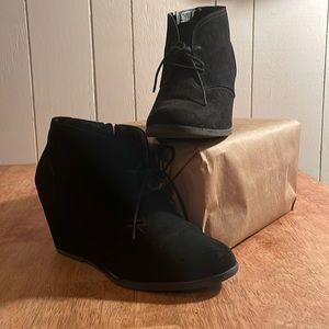 Black Suede-ish Wedge Shootie Size 11